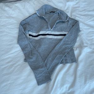 Cute and rare brandy Melville light quarter zip